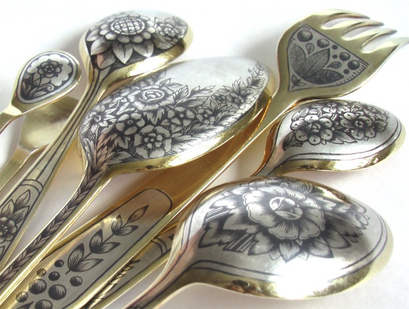 Серебренная посуда в доме в древности была символом достатка.