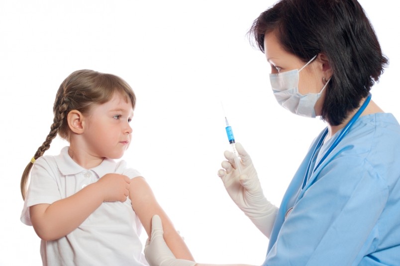 Ежегодно национальный календарь прививок проходит пересмотр и утверждение в министерстве здравоохранения.