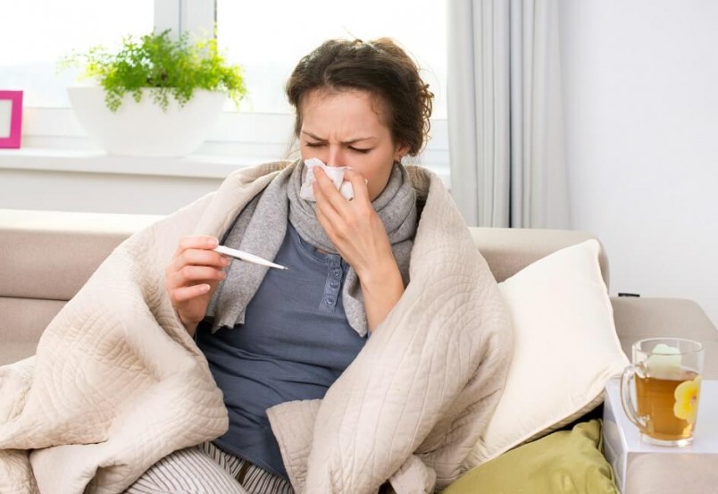 Простуда – это такая же болезнь, как и грипп, но она переносится организмом намного легче (например, не очень сильно повышается температура). 