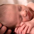 Больше всего родителей и врачей беспокоят отклонения в размерах головы ребенка, особенно, на первом году жизни.