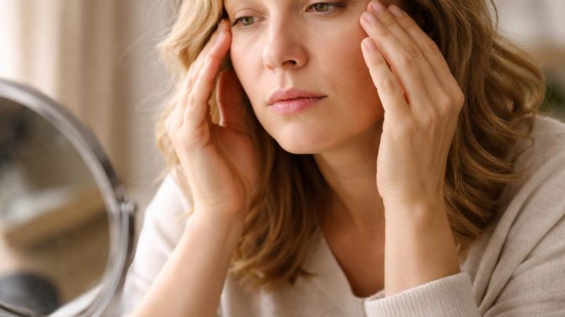 Отёчность лица у женщин при сохранённом сне и уходе: какие бытовые факторы дают стойкий эффект