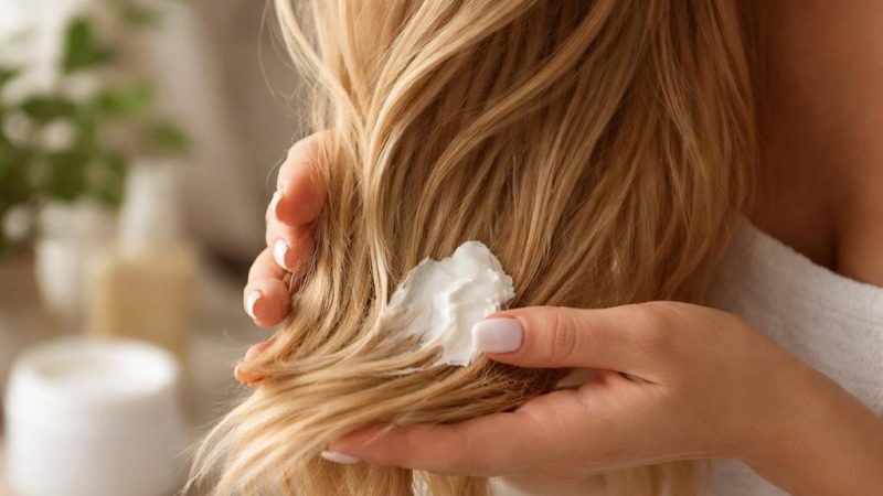 Увлажняющая маска для концов волос: как работает и в каких случаях она действительно нужна
